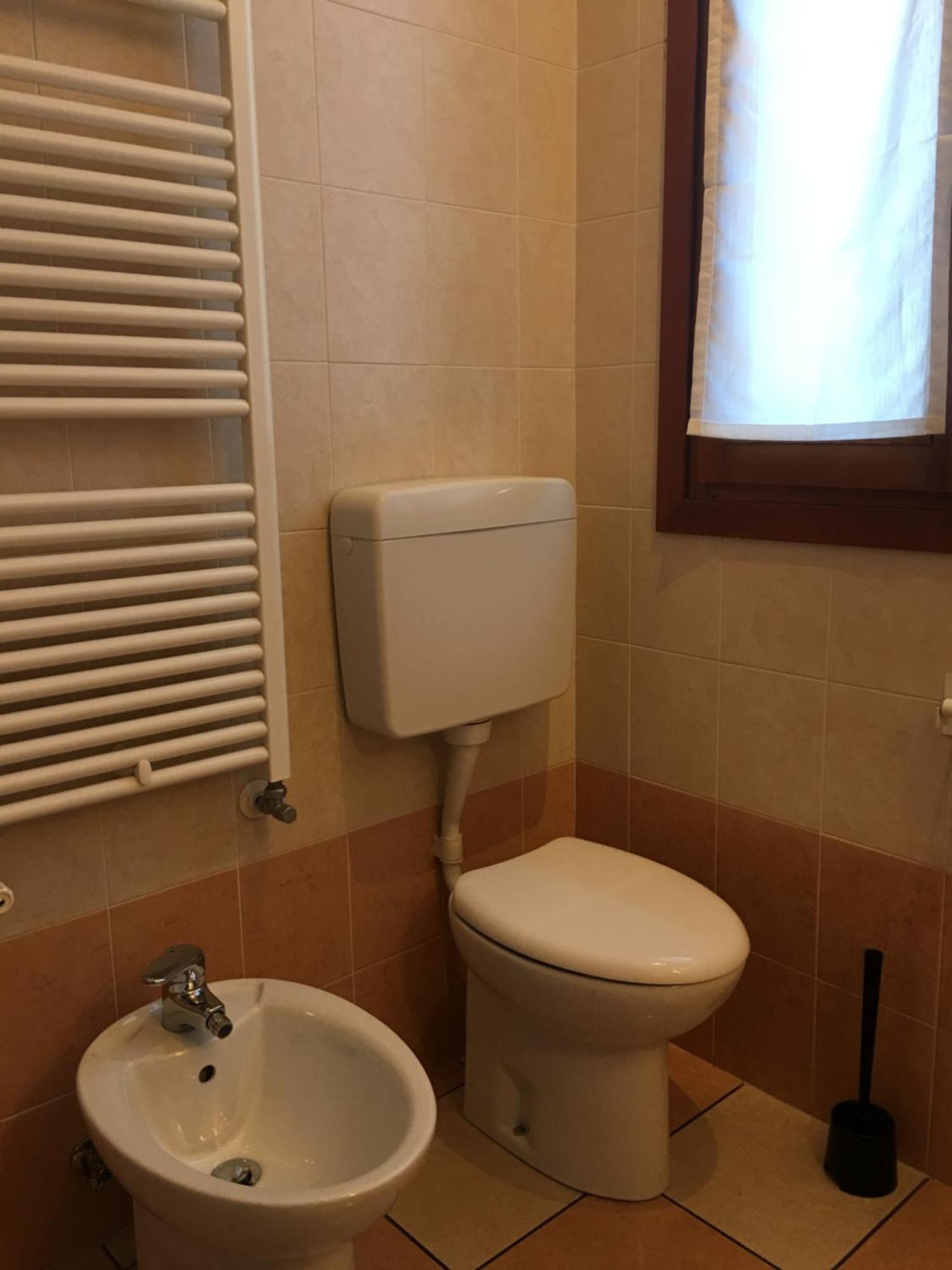 Rendina Hotel 2*